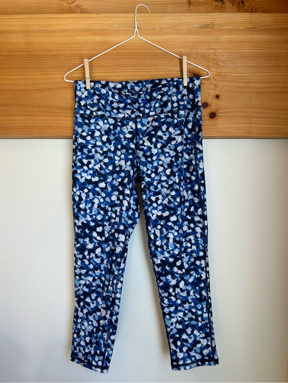 Women’s GAP Fit Capri Leggings